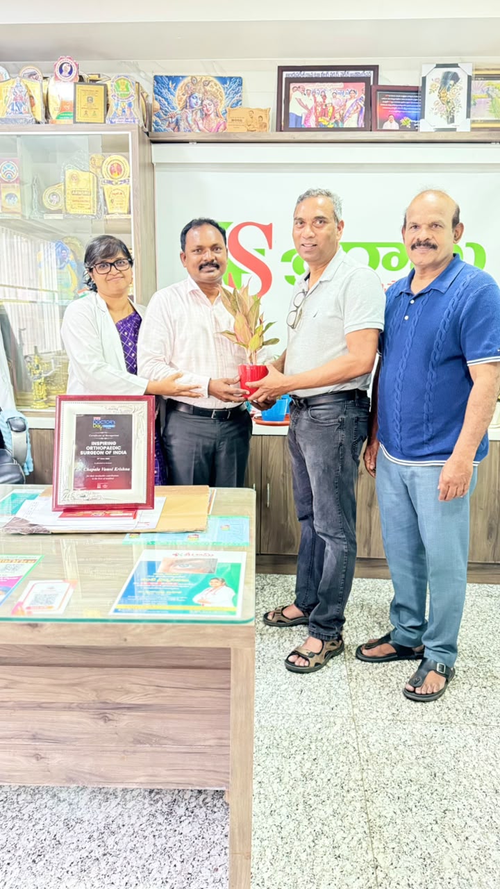 Times Now Doctor's Day Conclave 2026 and Sriram Hospital felicitation for Dr. Chapala Vamsi Krishna photo 17